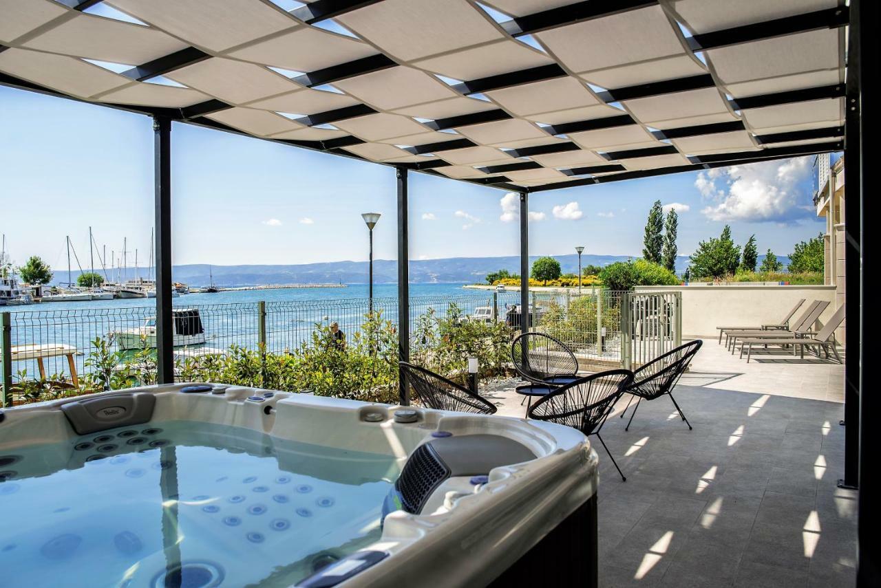 Luxury Apartment With Hot Tub Omiš Zewnętrze zdjęcie