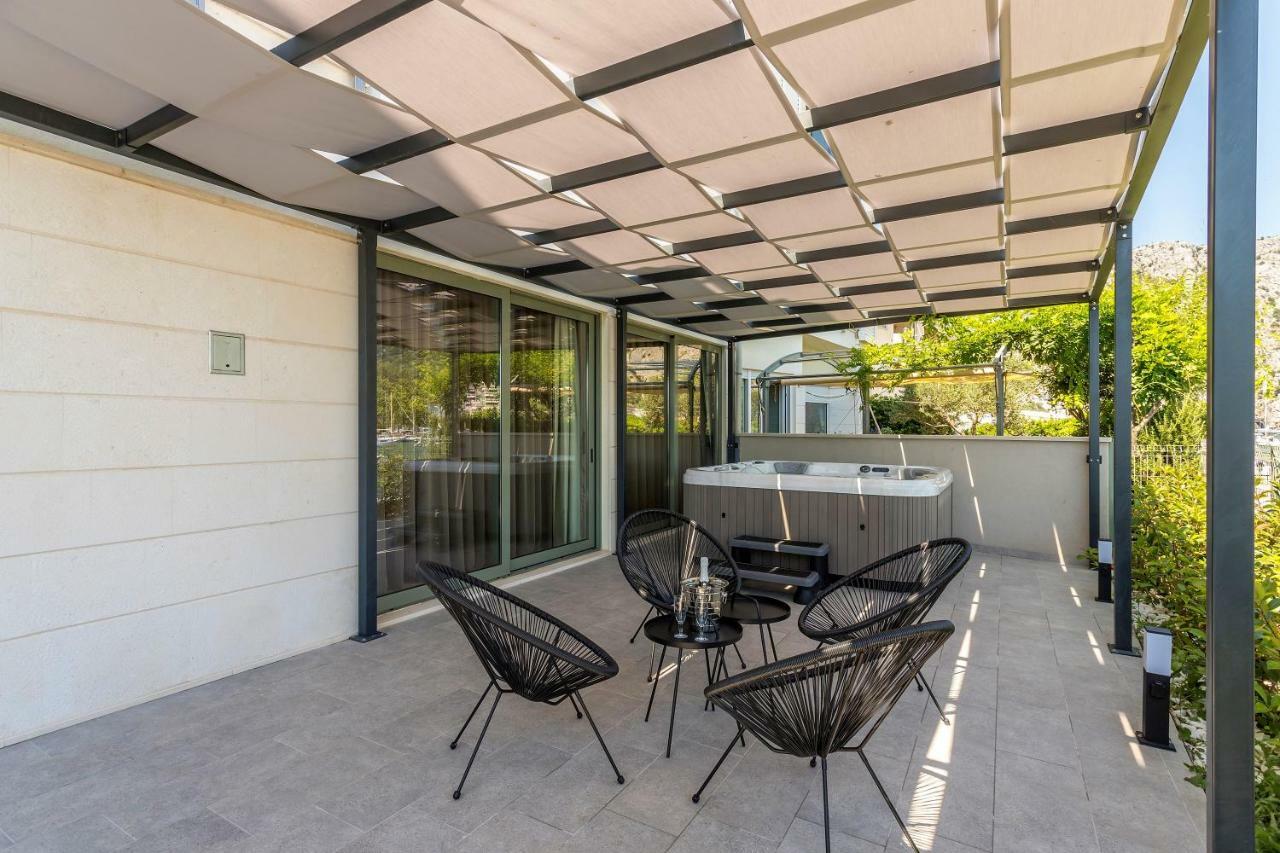 Luxury Apartment With Hot Tub Omiš Zewnętrze zdjęcie