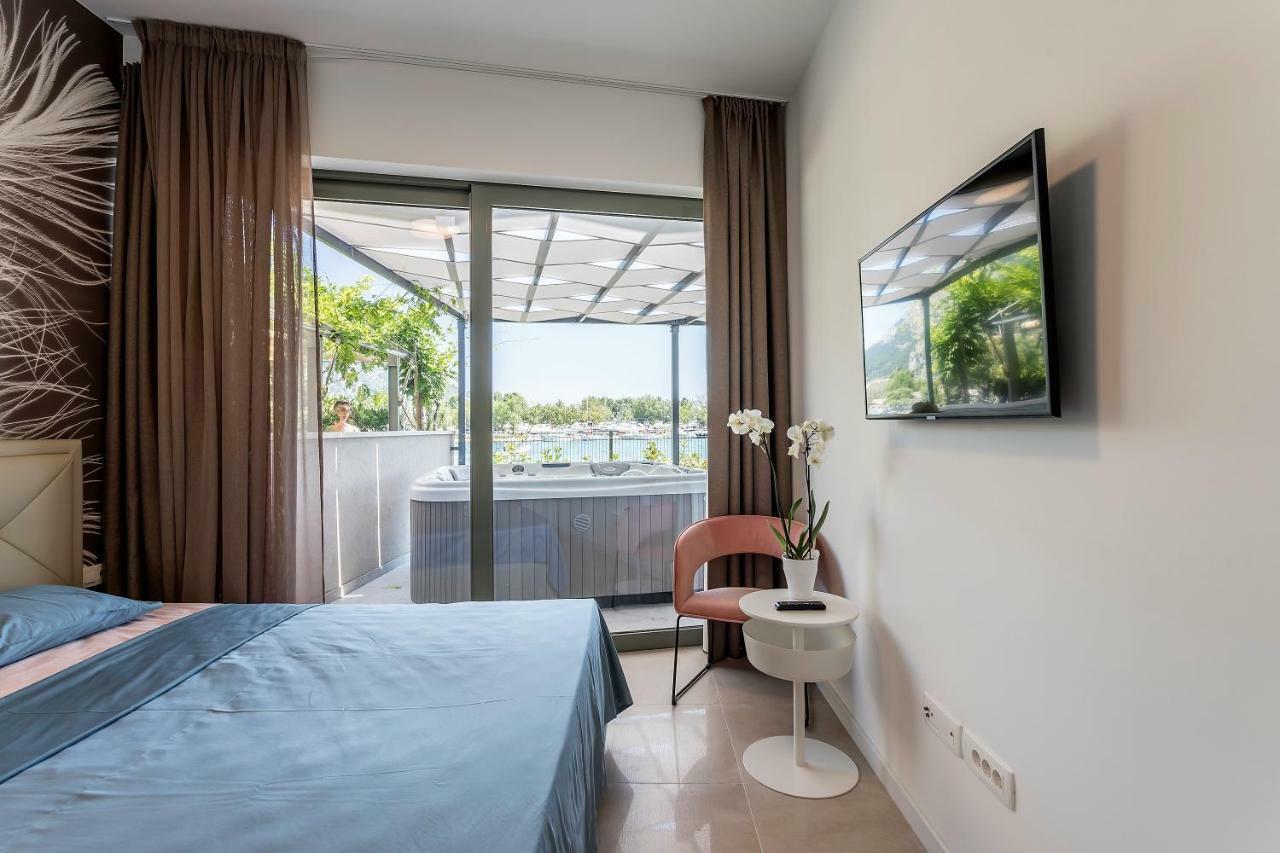 Luxury Apartment With Hot Tub Omiš Zewnętrze zdjęcie